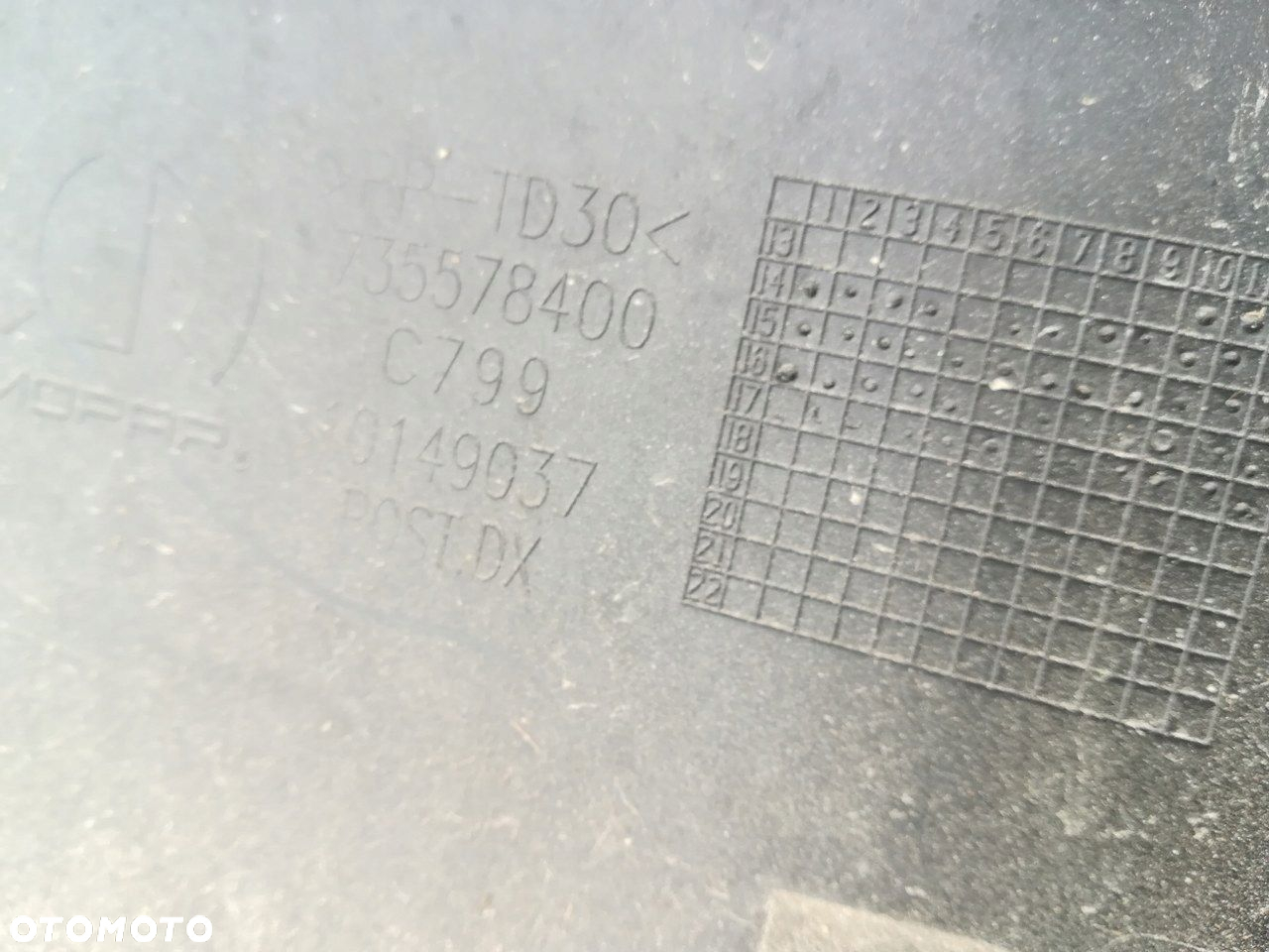 JEEP RENEGADE LISTWA DRZWI BŁOTNIK PRAWY TYŁ TYLNE 735578400 ORYGINAŁ - 4