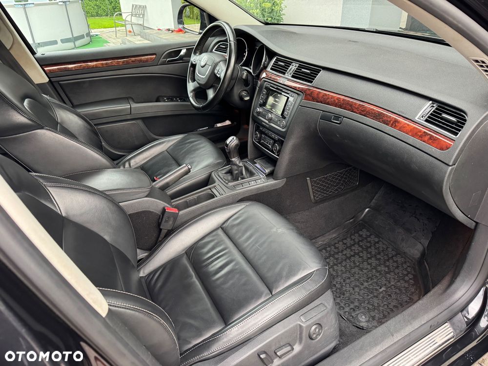 Skoda Superb 1.6 TDI GreenLine - 7
