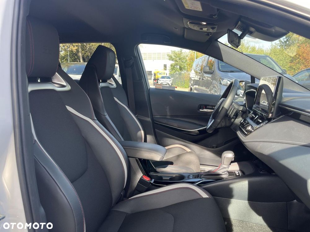 Toyota Corolla 2.0 Hybrid GR Sport - 22