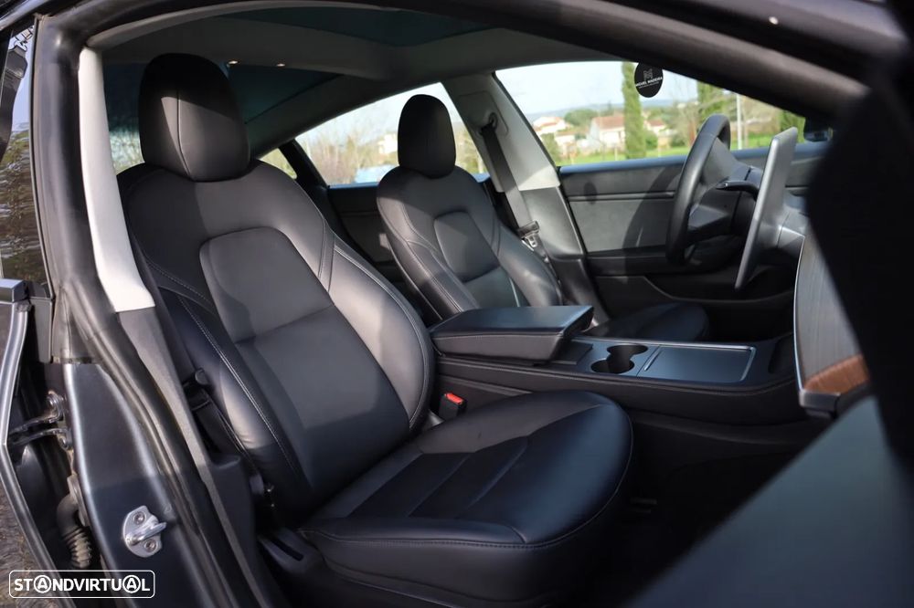 Tesla Model 3 Long-Range Dual Motor AWD - 11