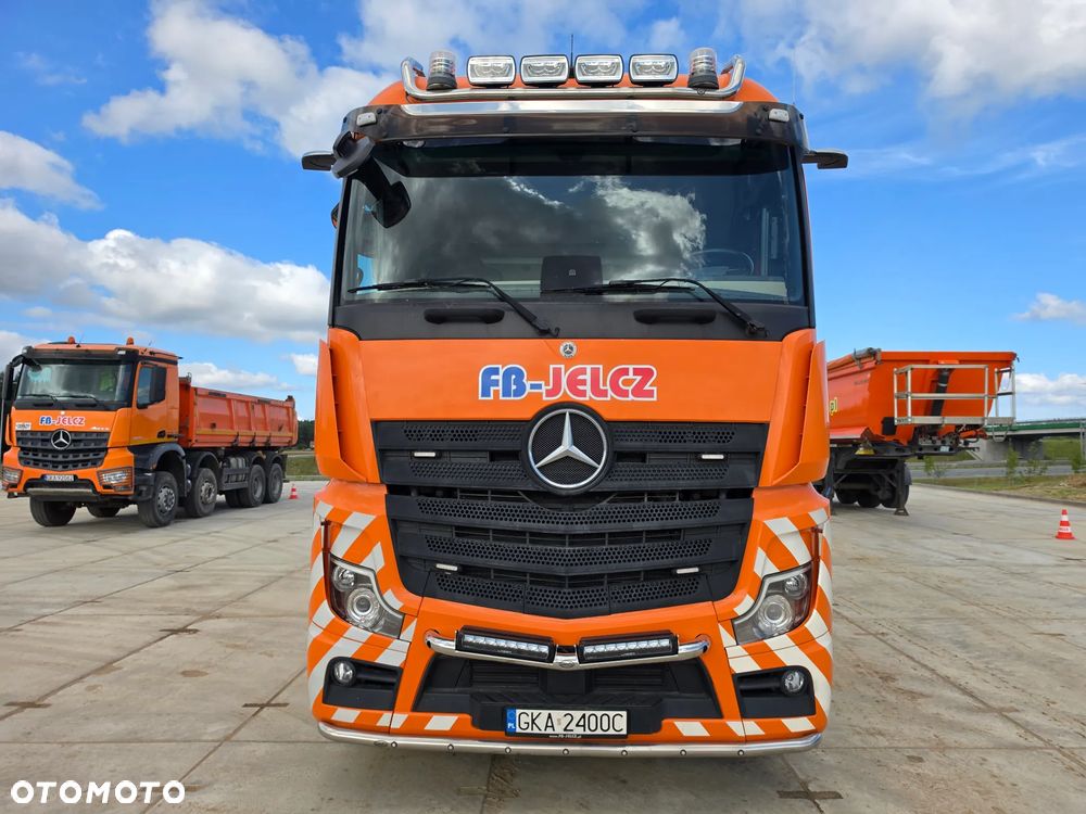 Mercedes-Benz Actros - 22