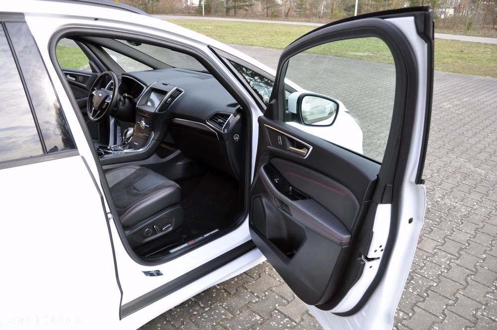 Ford S-Max 2.0 TDCi Titanium PowerShift - 22