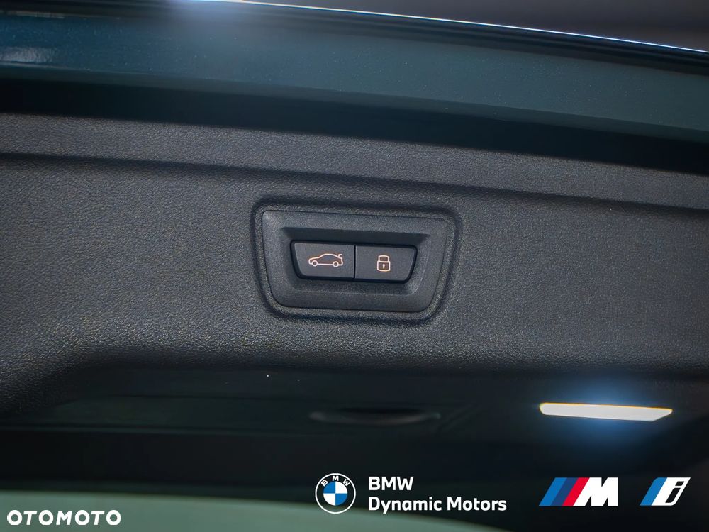 BMW M3 Competition M xDrive - 15