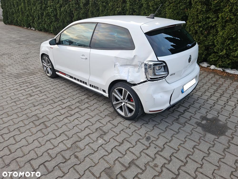 Volkswagen Polo 1.4 DSG GTI - 4