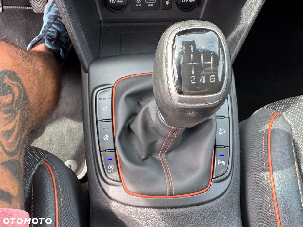 Hyundai Kona 1.0 T-GDI Premium - 18