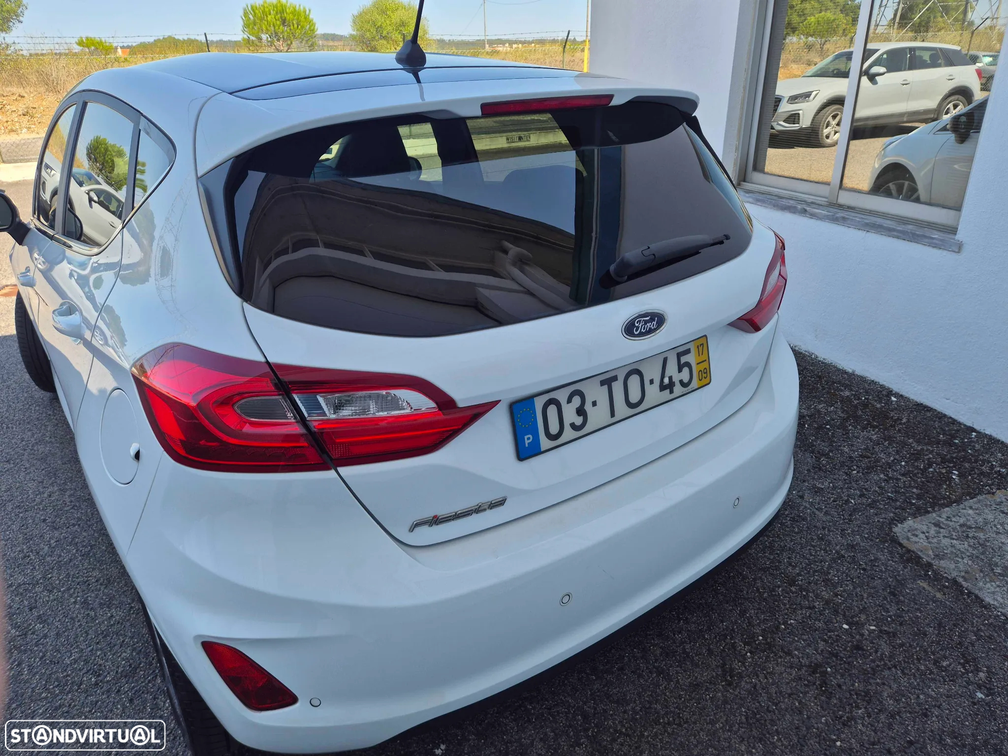 Ford Fiesta 1.0 EcoBoost Titanium - 12