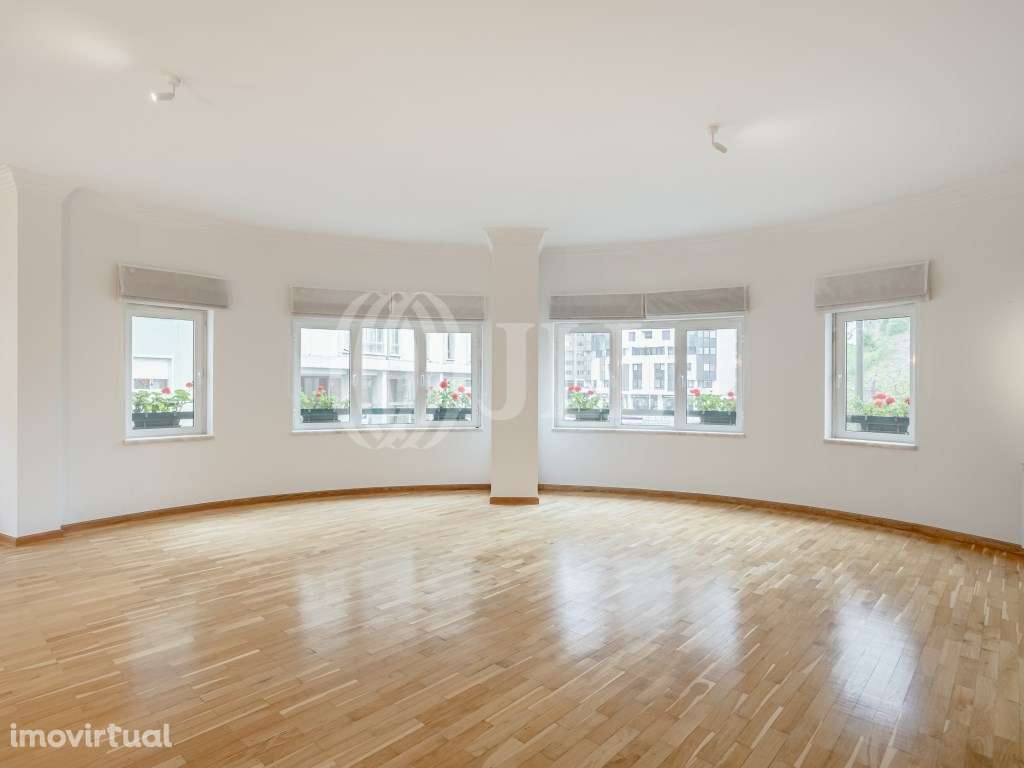 Apartamento T3 garagem no Areeiro em Lisboa - Grande imagem: 3/30