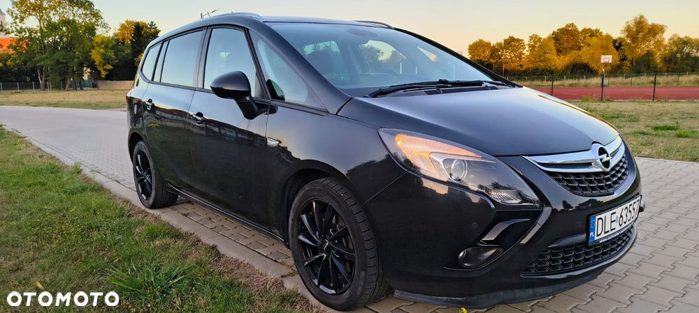 Opel Zafira - 1
