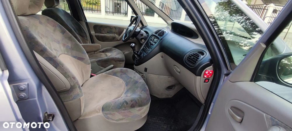 Citroën Xsara Picasso 1.8i Exclusive - 13