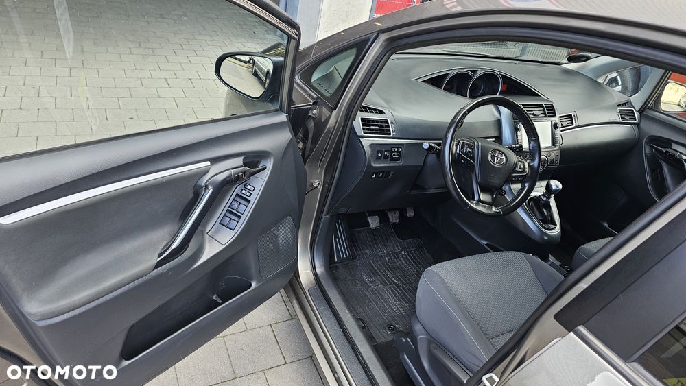 Toyota Verso - 11
