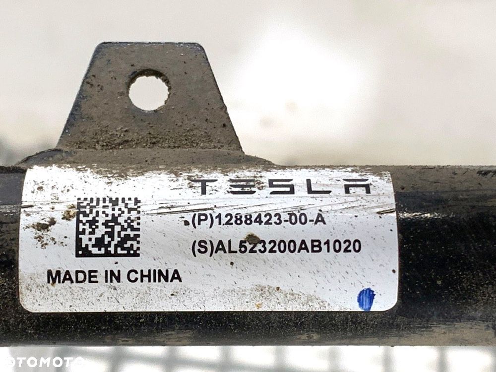 BELKA TYŁ TESLA MODEL Y (5YJY) 2019 - 2022 EV 235 kW [320 KM] - 11