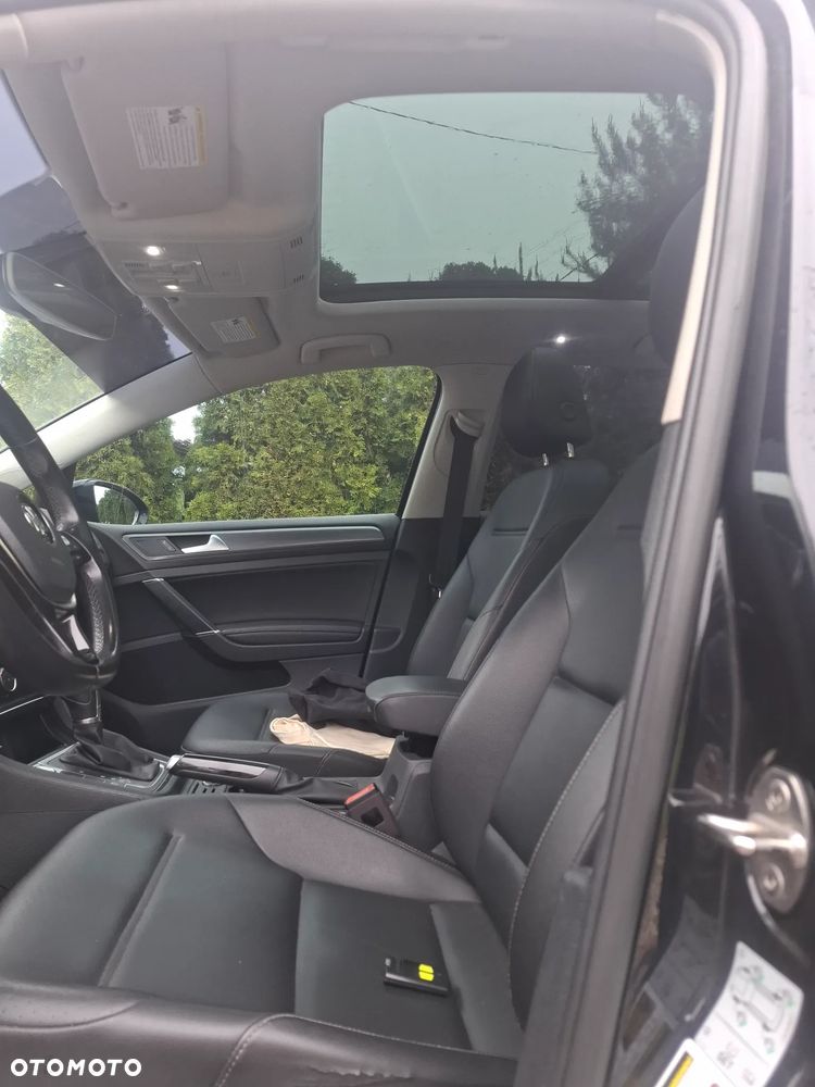 Volkswagen Golf - 8