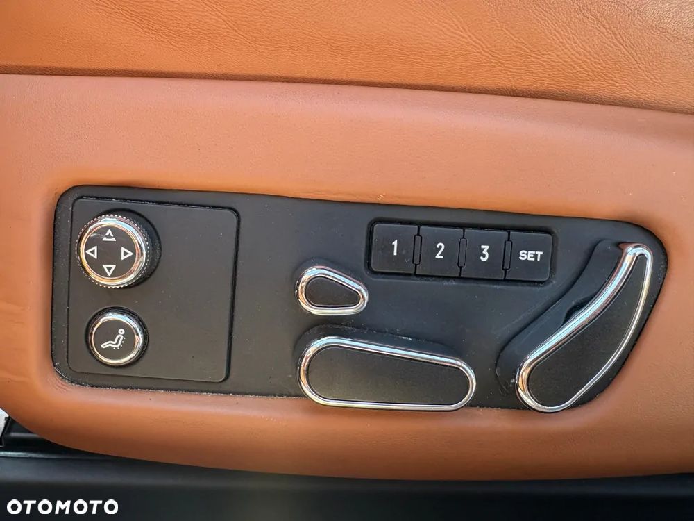 Bentley Continental GT - 24