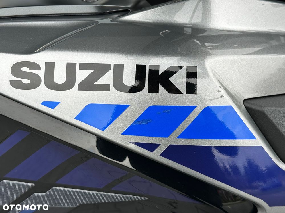 Suzuki V-STROM - 14