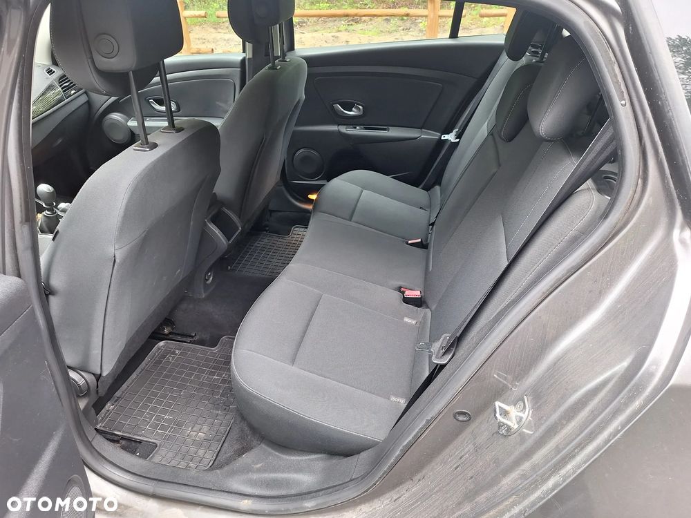 Renault Megane 1.9 dCi Dynamique - 10