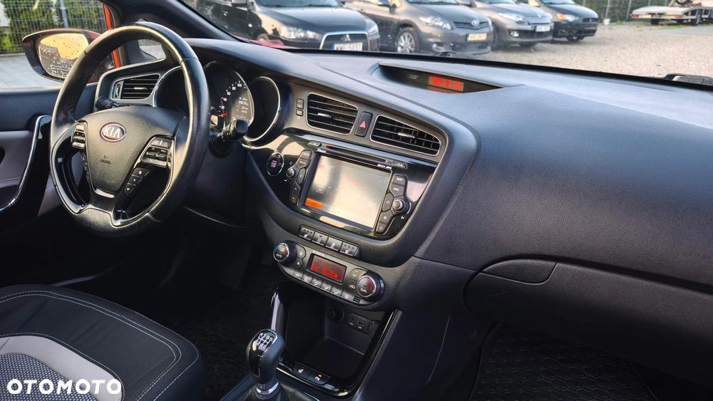 Kia Ceed 1.6 GDI Spirit - 7