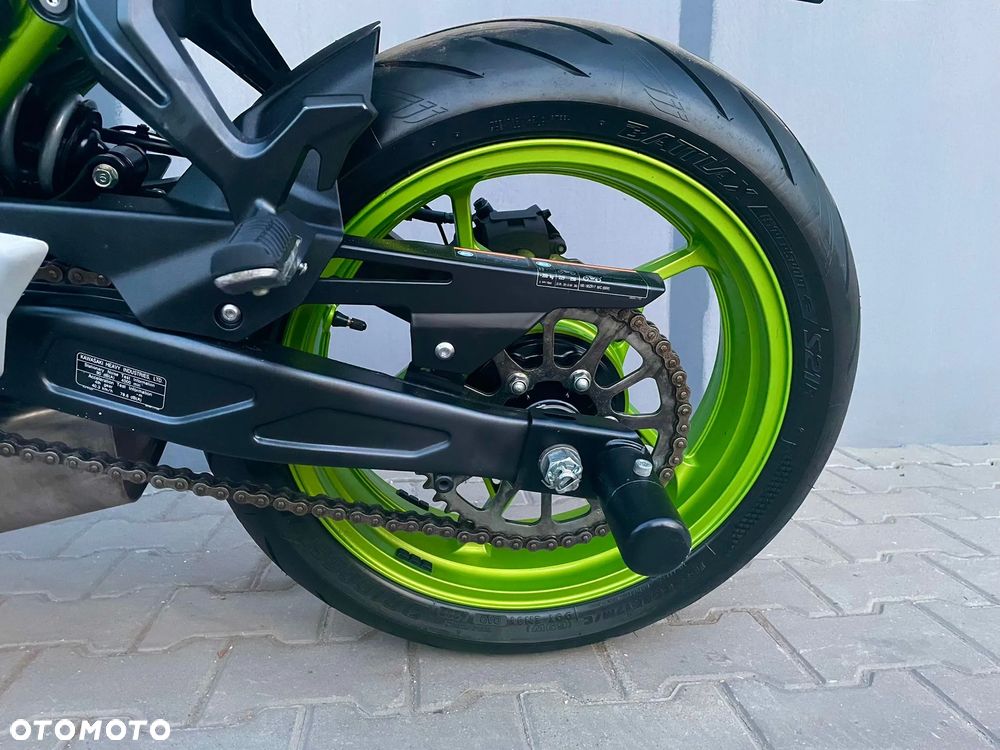 Kawasaki Z 650 - 12