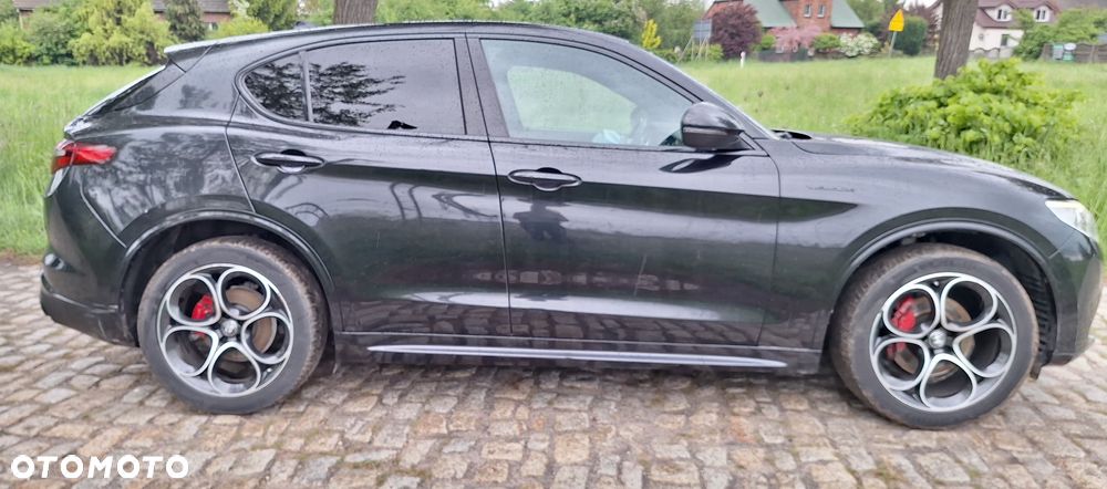Alfa Romeo Stelvio 2.2 16V AT8 Q4 Veloce - 3