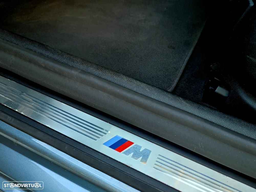 BMW 530 e Pack Desportivo M - 33