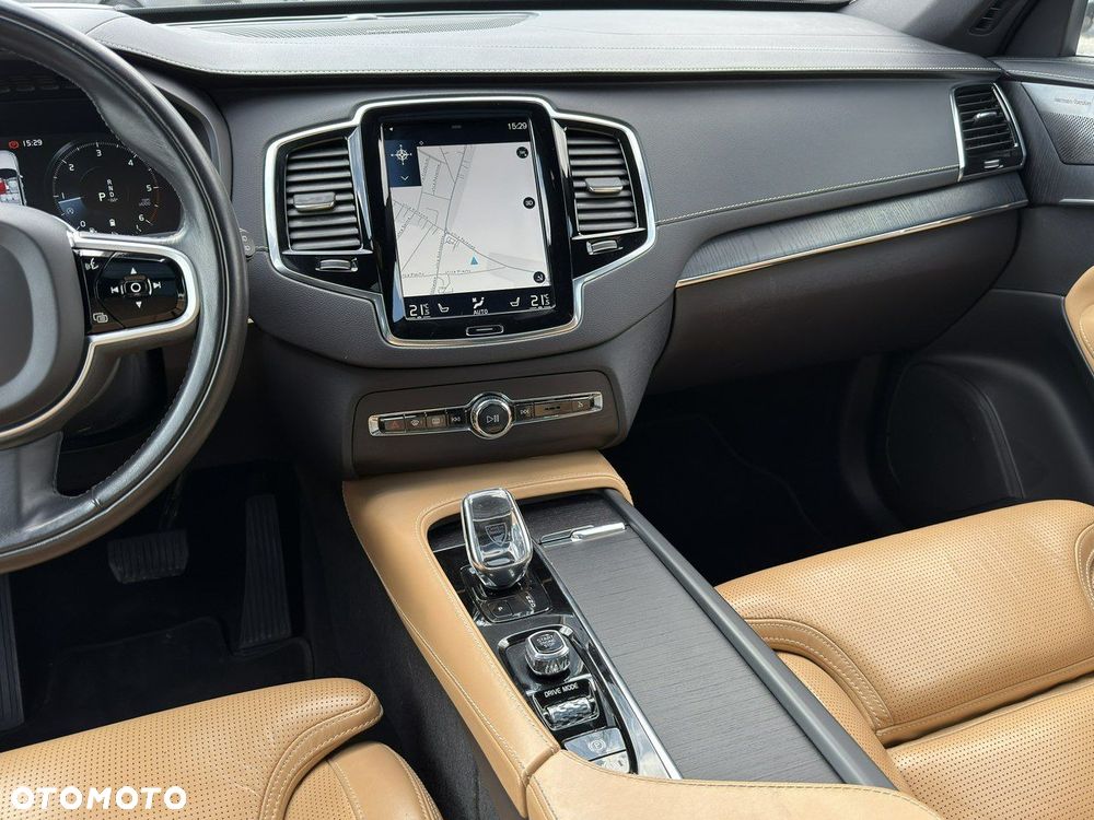 Volvo XC 90 - 29