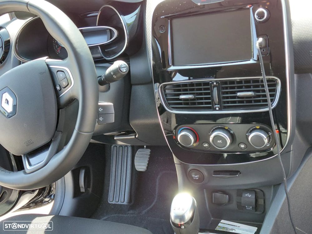 Renault Clio Sport Tourer 0.9 TCe Limited - 21