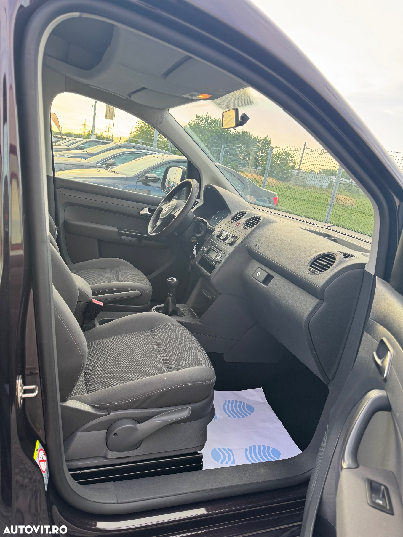 Volkswagen Caddy 1.6 TDI BlueMotion Comfortline - 5