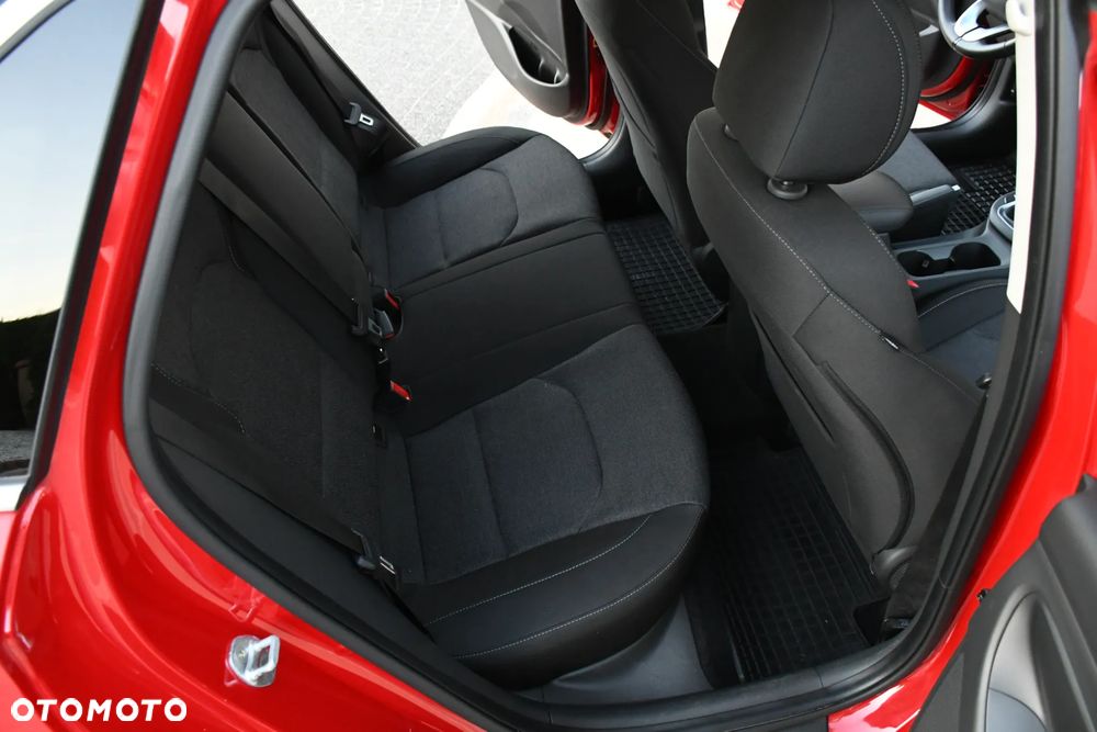 Hyundai i30 1.6 D Comfort - 20