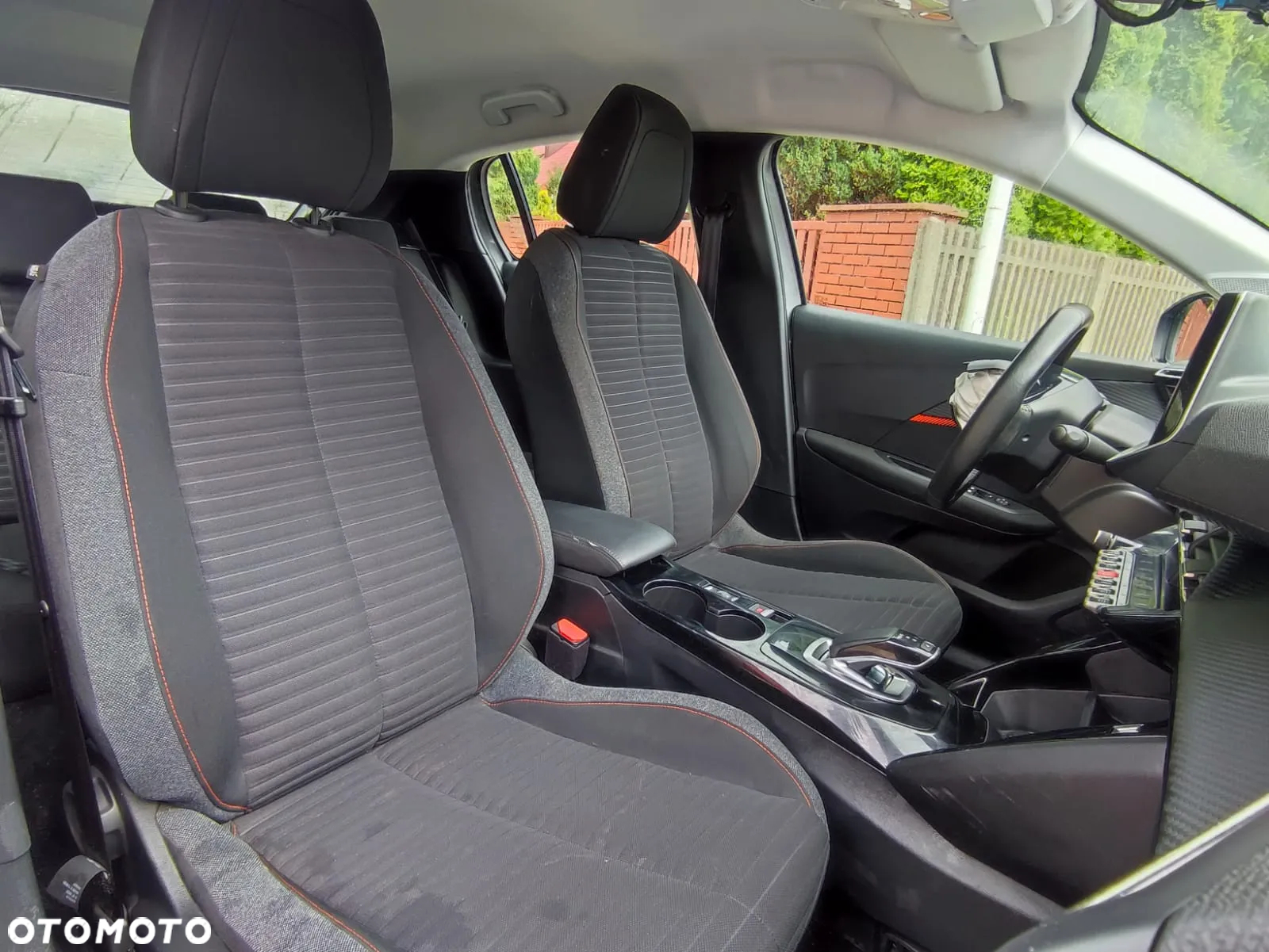 Peugeot 208 e-208 46.3kWh Style - 18