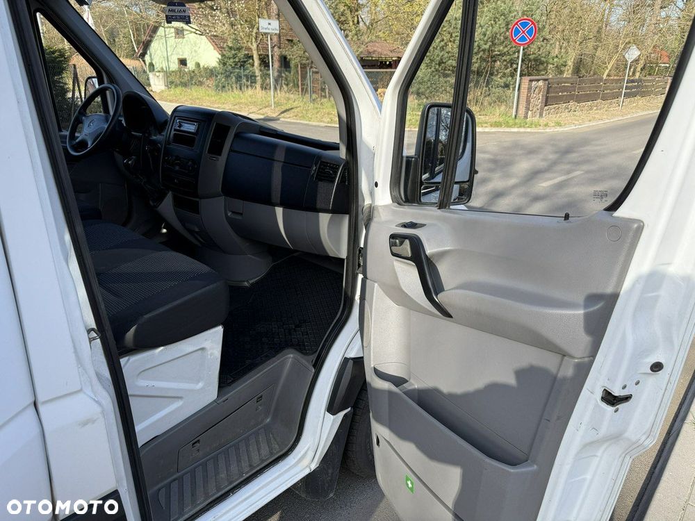 Mercedes-Benz Sprinter - 19