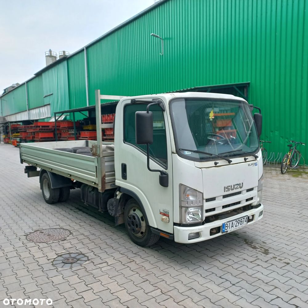 Isuzu N1R L35 Adaptor - 1