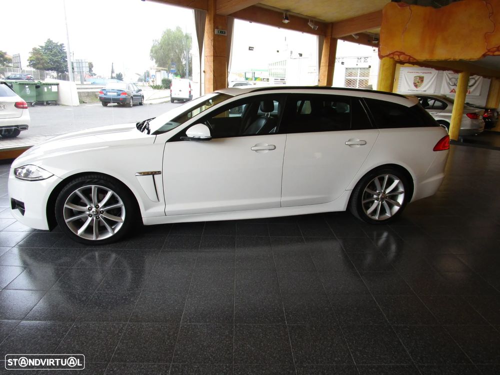 Jaguar XF Sportbrake 2.2 D R-Sport - 18