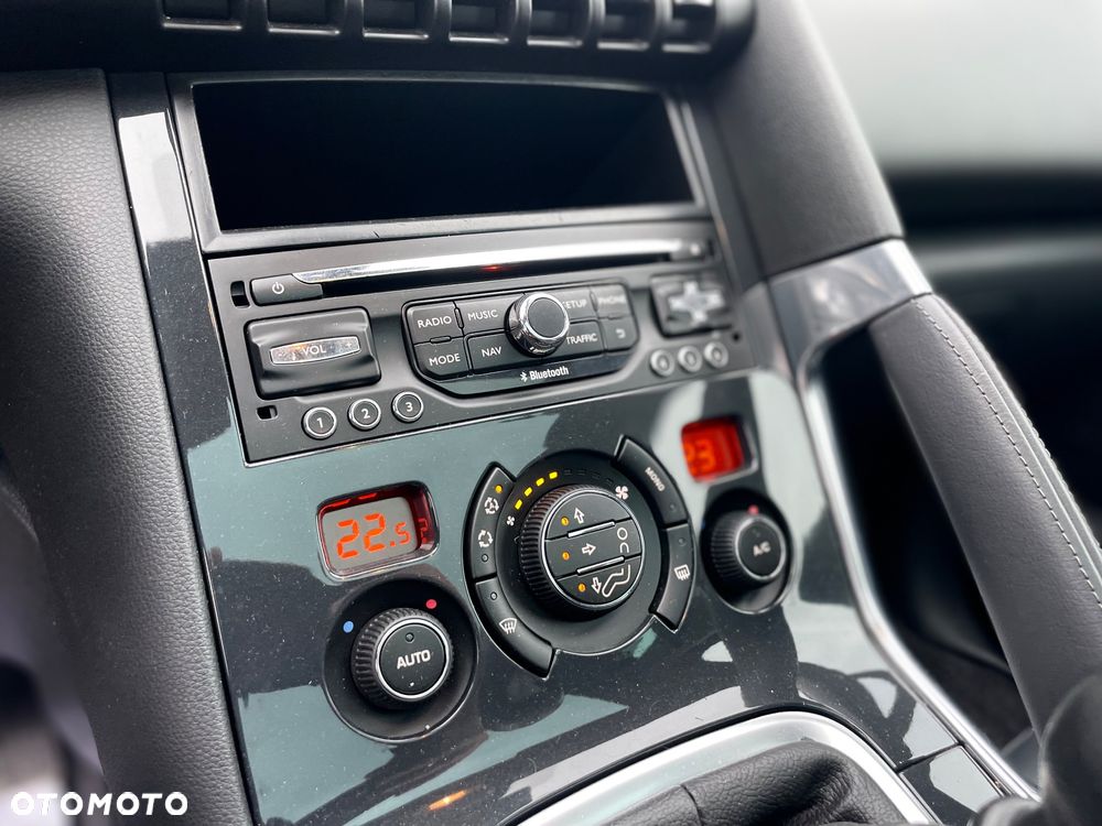 Peugeot 3008 HDi 150 Allure - 25