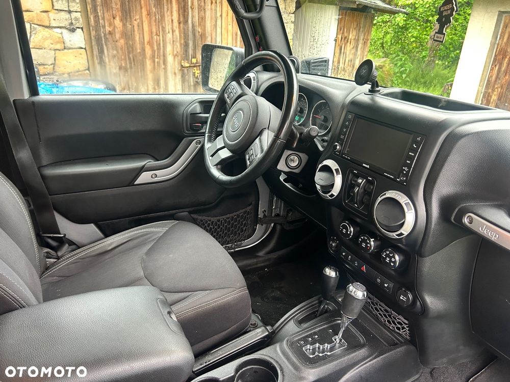 Jeep Wrangler 3.6 Unlim Rubicon - 6