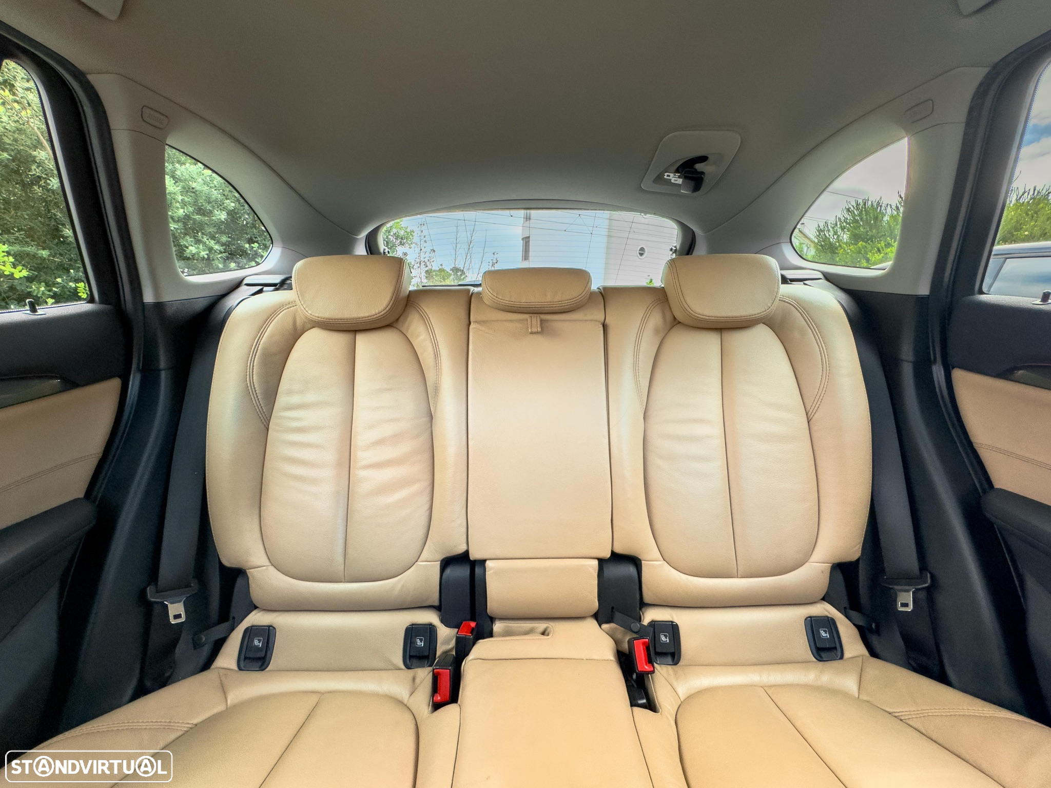 BMW X1 18 d sDrive - 7