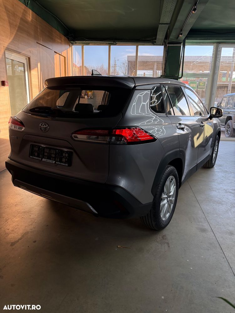 Toyota Corolla Cross - 2