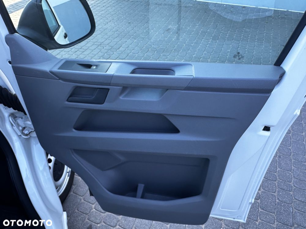 Volkswagen Transporter - 17
