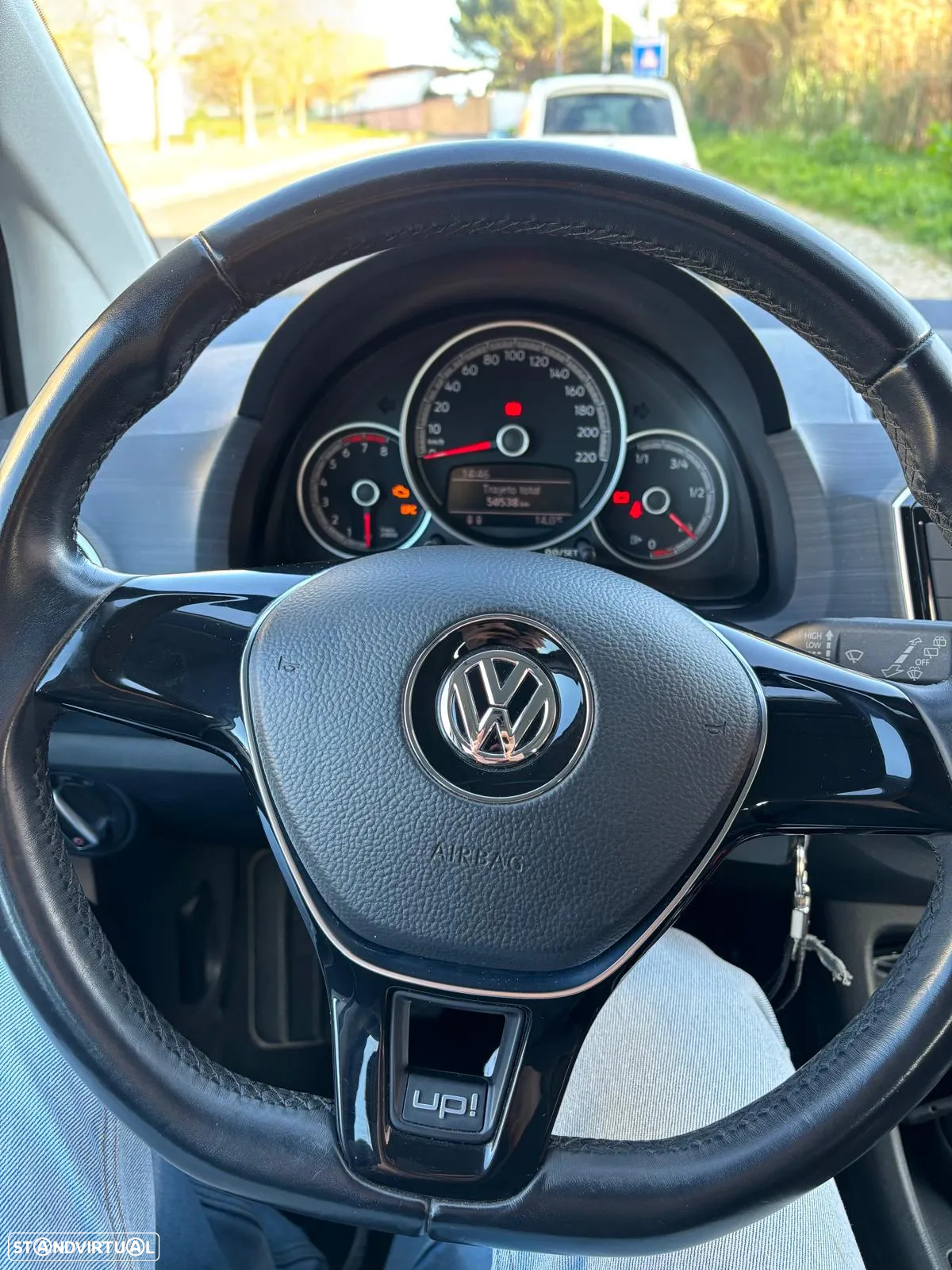 VW Cross Up! 1.0 BMT - 4