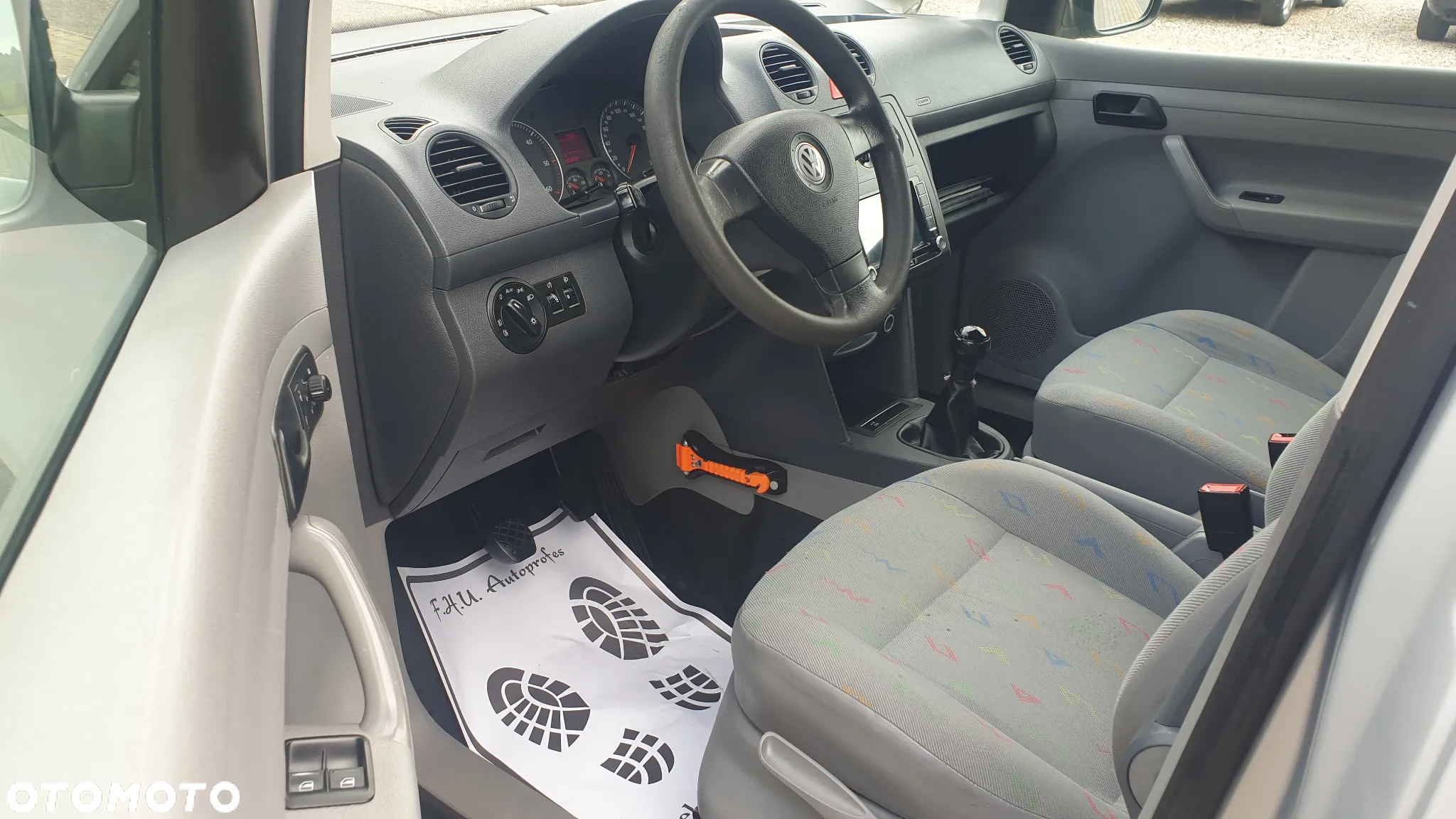 Volkswagen Caddy - 12