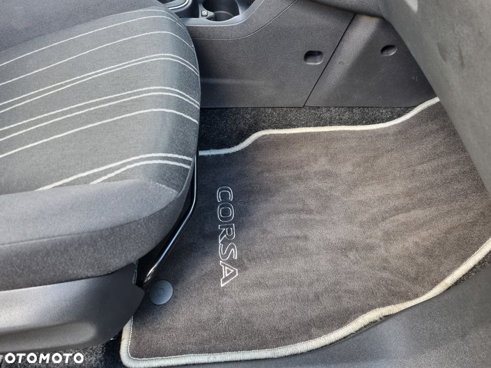 Opel Corsa 1.4 16V Innovation - 18