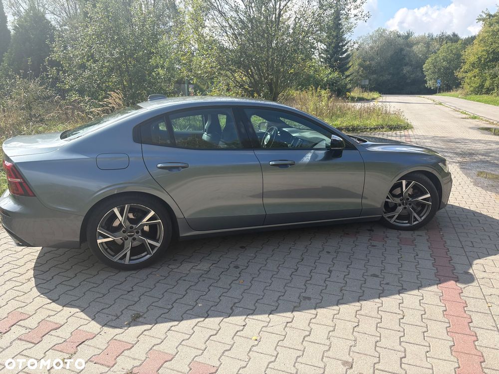 Volvo S60 T4 R-Design - 4