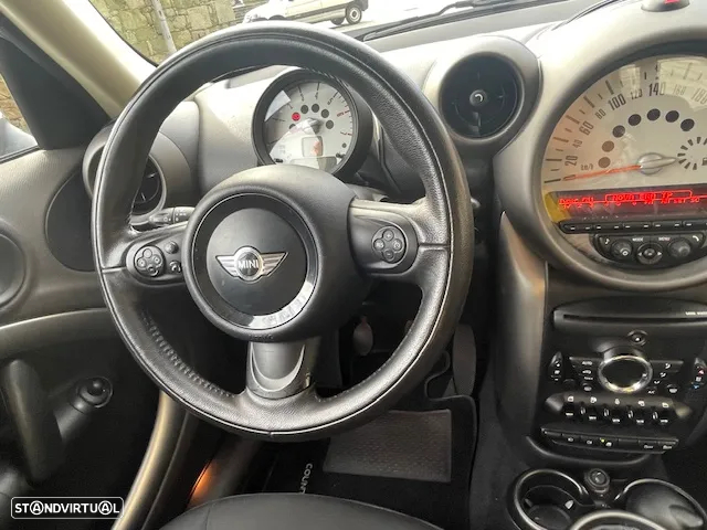 MINI Countryman One D - 11