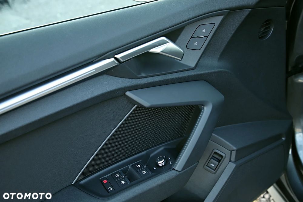 Audi A3 Limousine 35 TFSI Sport S tronic - 16