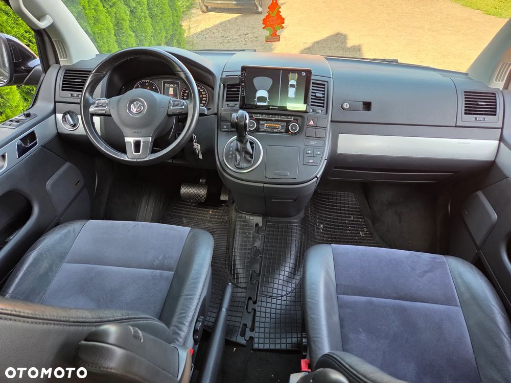 Volkswagen Multivan - 9