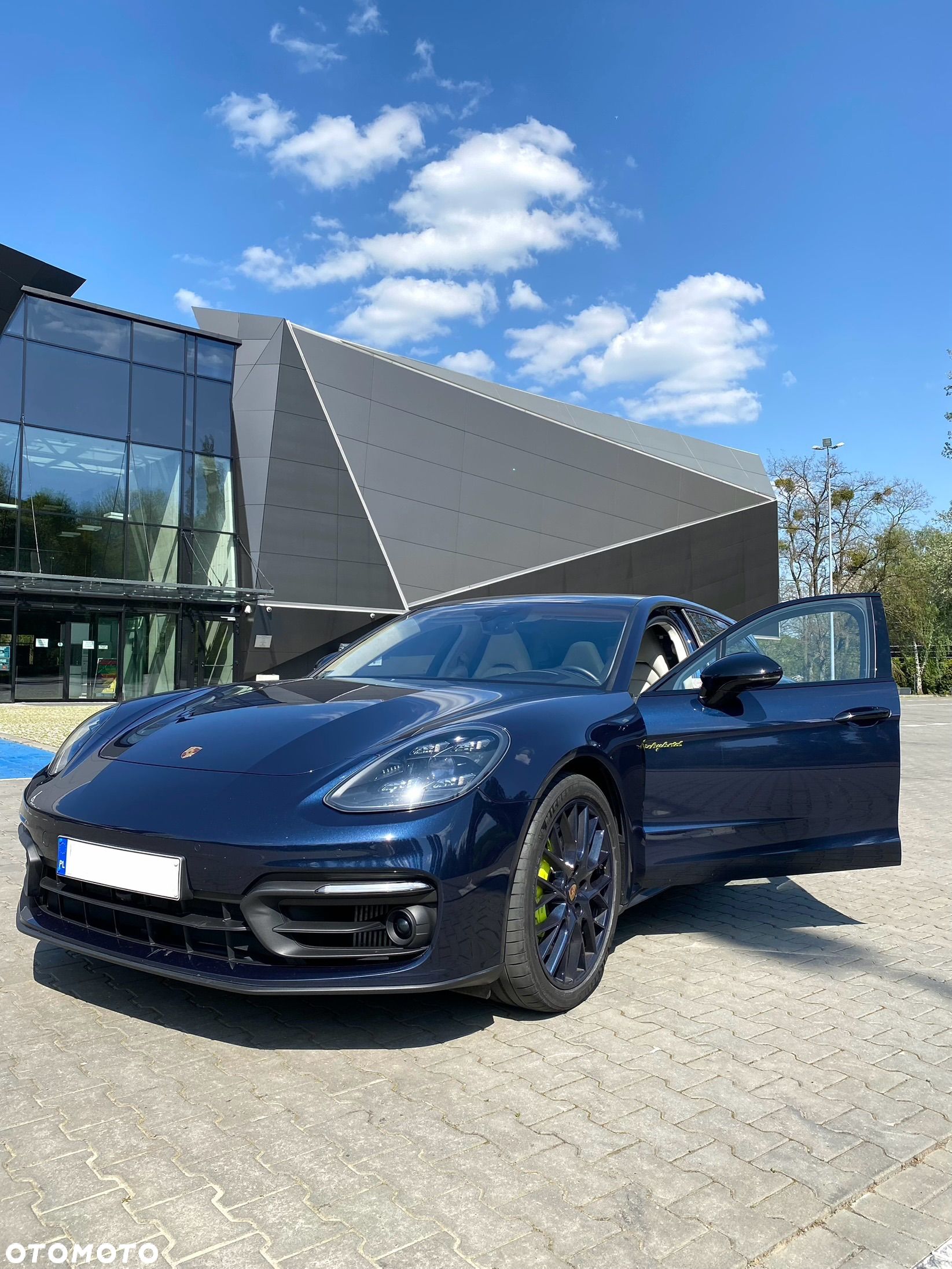 Porsche Panamera 4S E-Hybrid Sport Turismo - 1