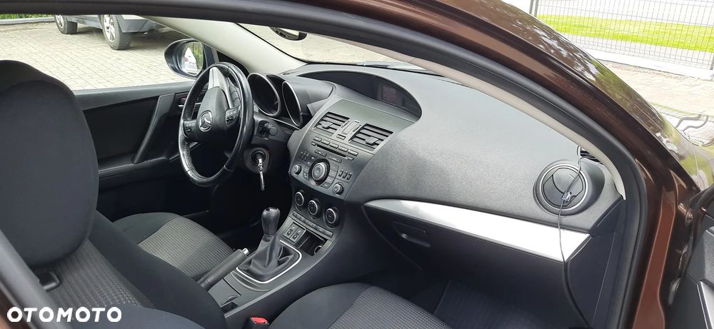 Mazda 3 - 16