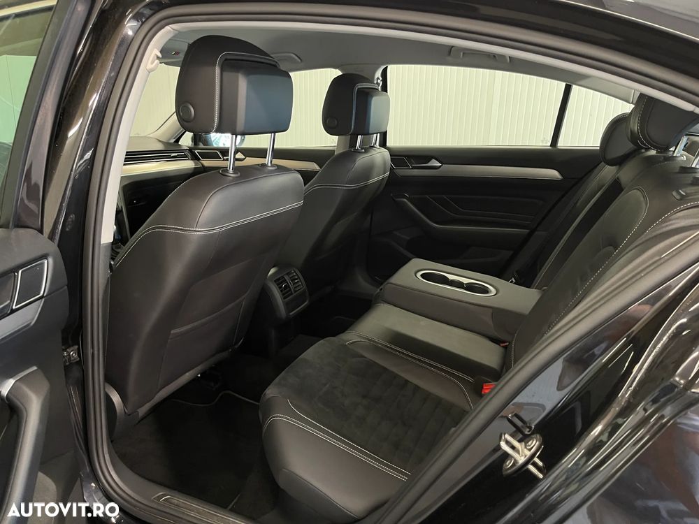 Volkswagen Passat 2.0 TDI DSG Highline - 11