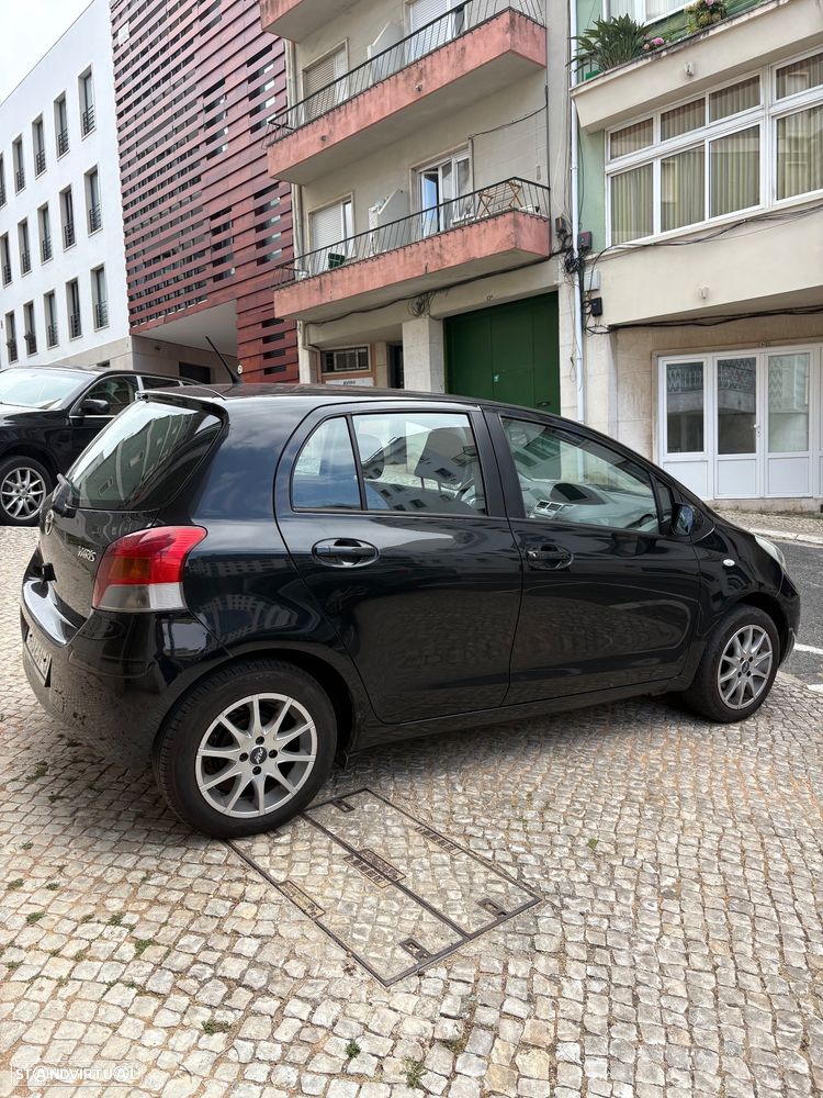 Toyota Yaris 1.0 VVT-i Cool - 3