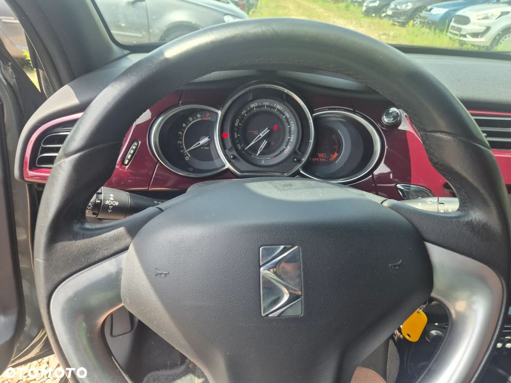 Citroën DS3 1.6 VTi SoChic - 23