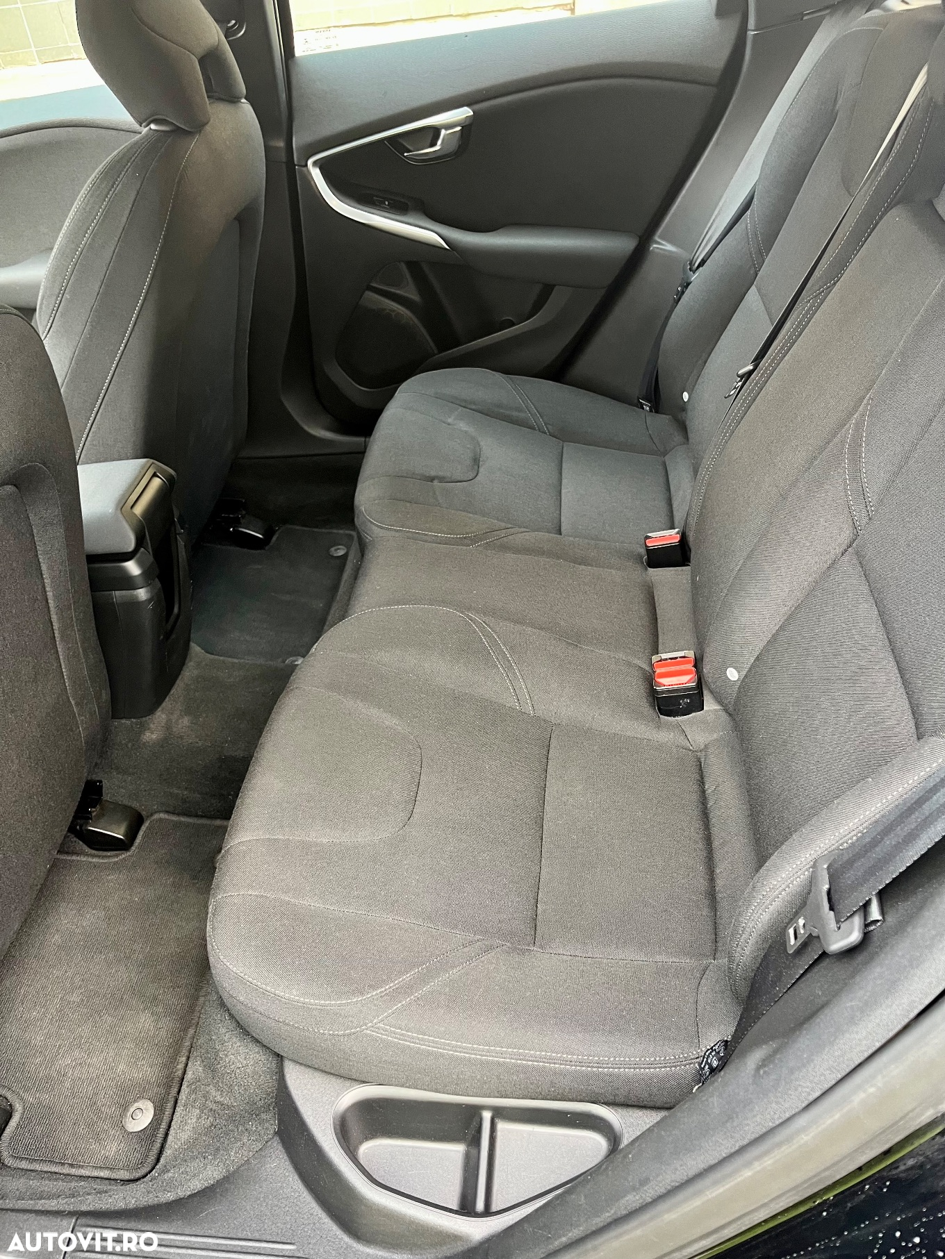 Volvo V40 D3 Geartronic Momentum - 10
