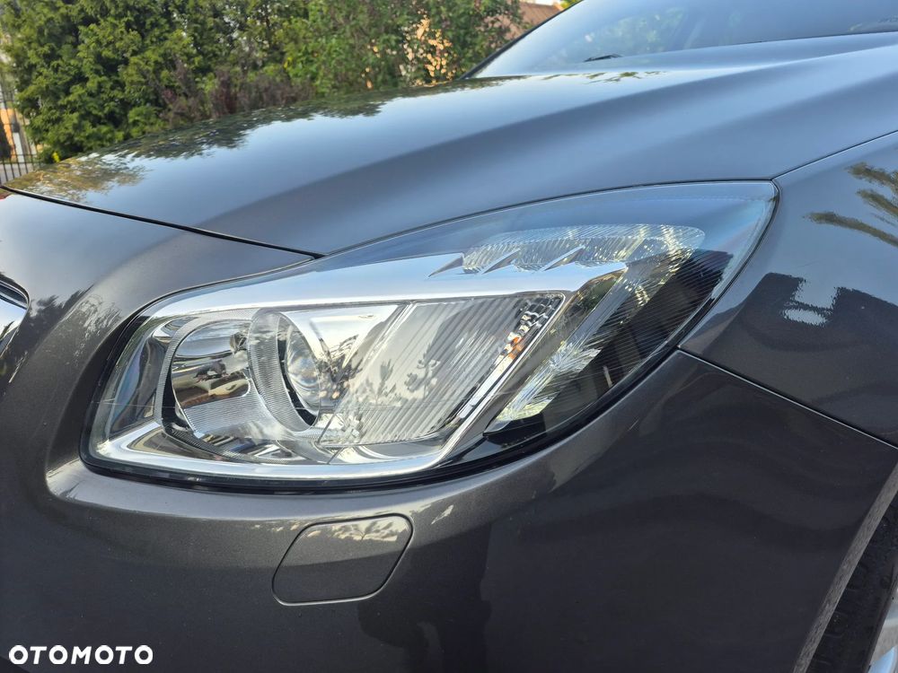 Opel Insignia 1.8 Cosmo - 12